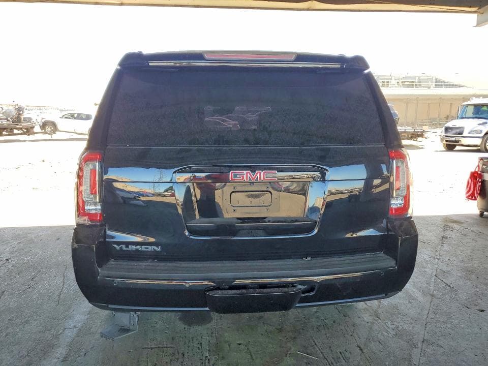 2019 GMC YUKON SLT 6