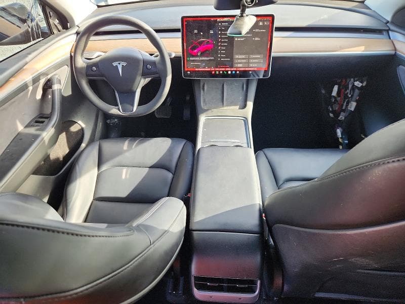 2023 TESLA MODEL Y 8