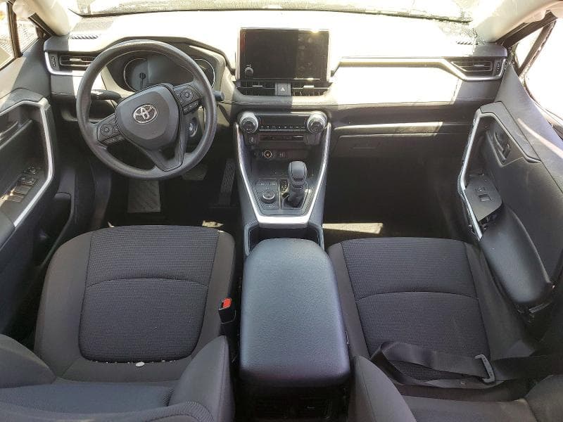 2024 TOYOTA RAV4 LE 8