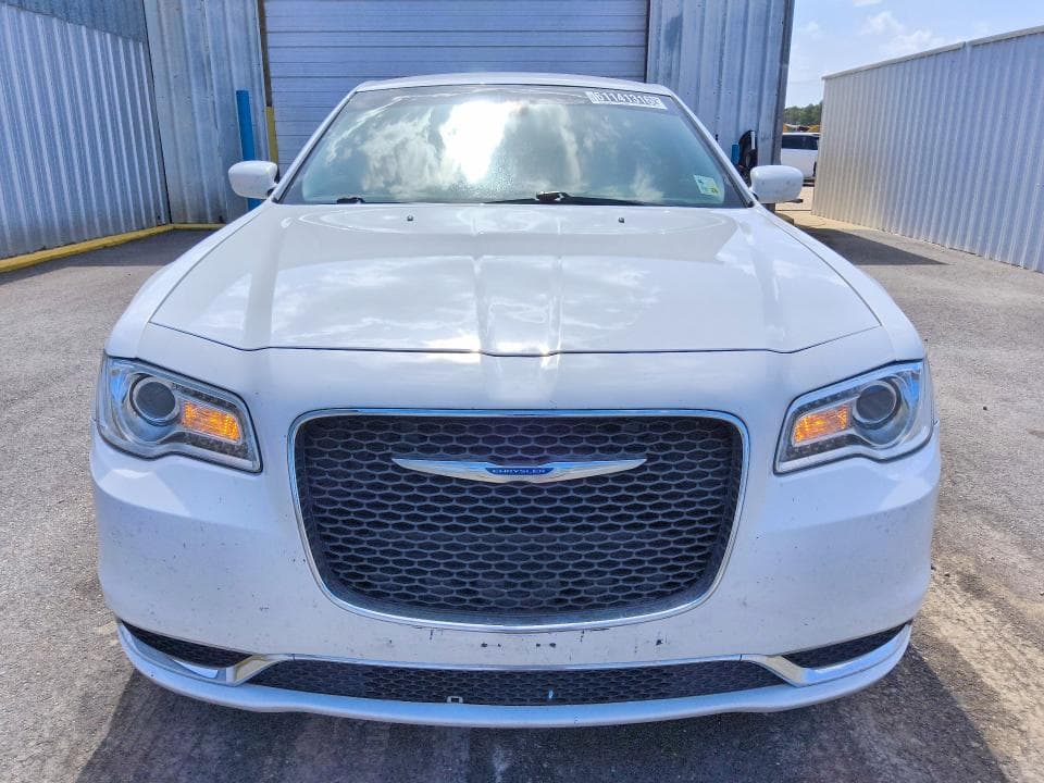 2018 CHRYSLER 300 TOURING 5