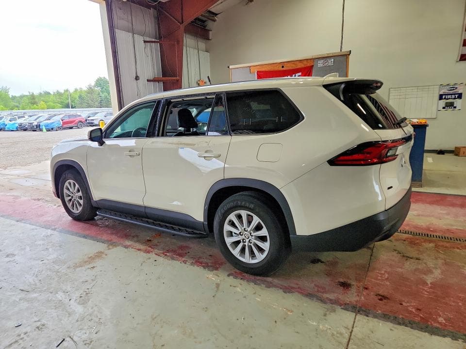 2024 TOYOTA GRAND HIGHLANDER XLE 2