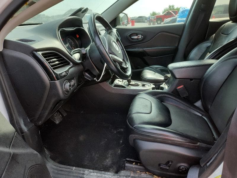 2019 JEEP CHEROKEE LATITUDE PLUS 7