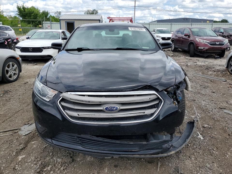 2018 FORD TAURUS SEL 5