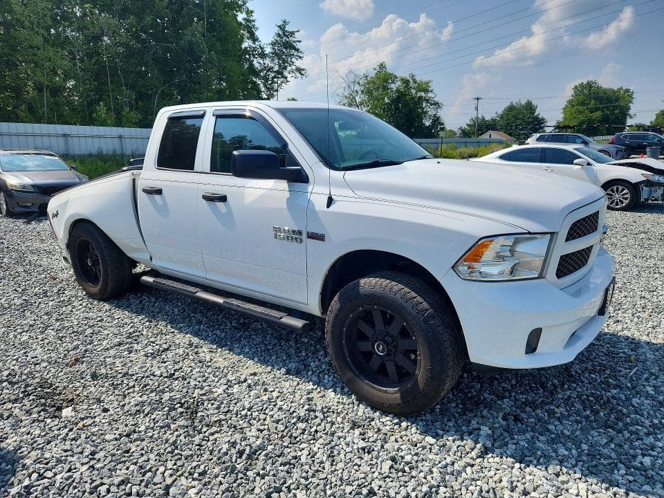 2017 RAM 1500 ST 4