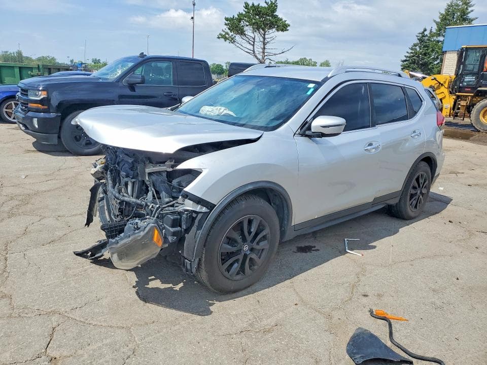 2017 NISSAN ROGUE SV - 1