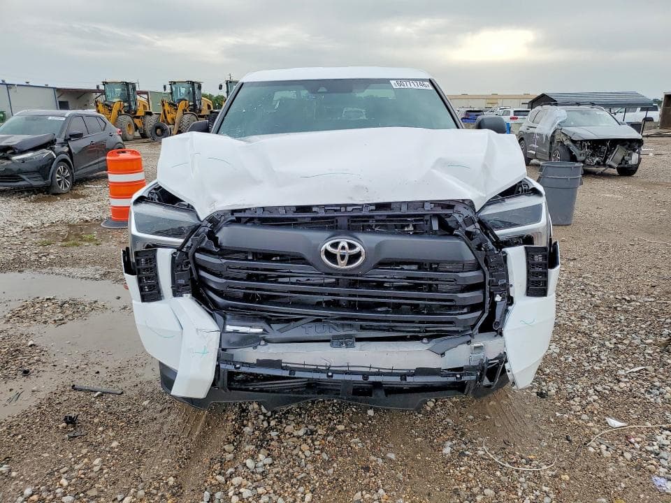 2026 TOYOTA TUNDRA SR5 5