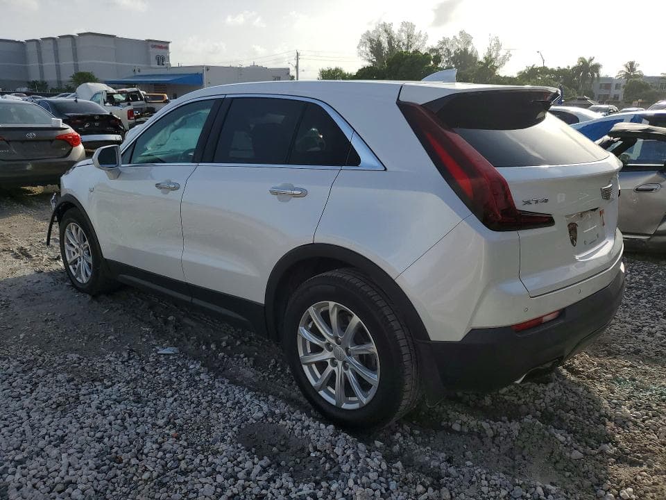 2019 CADILLAC XT4 LUXURY 2