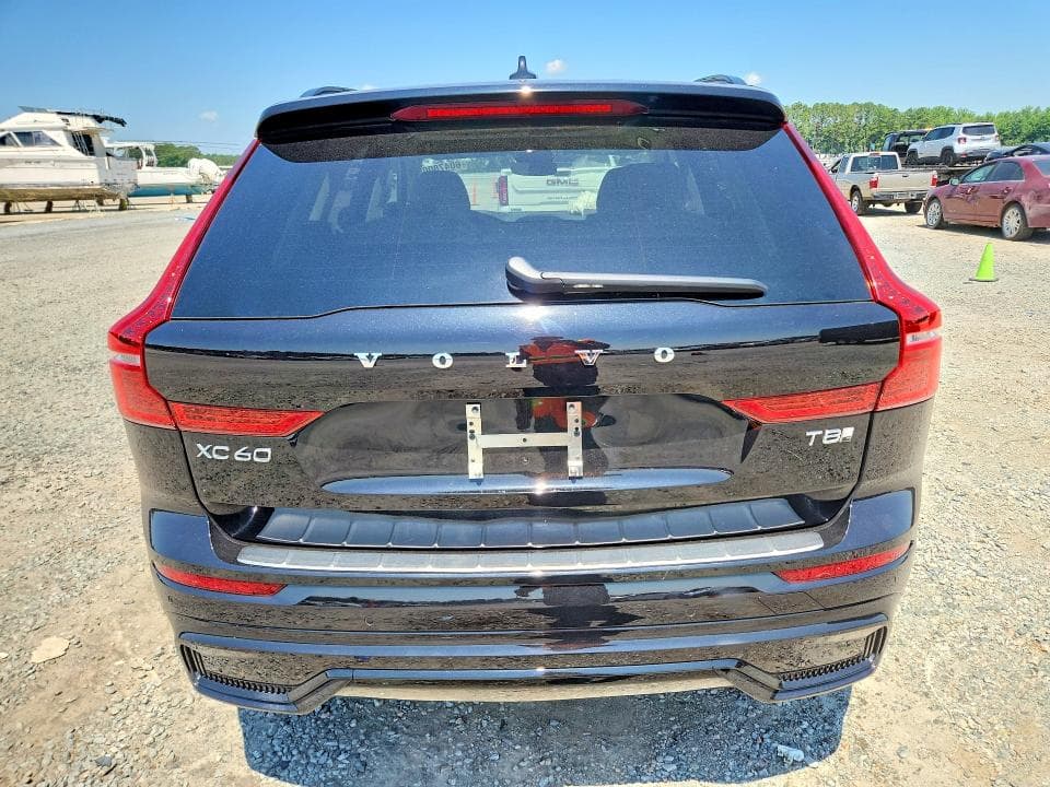 2025 VOLVO XC60 PLUS 6