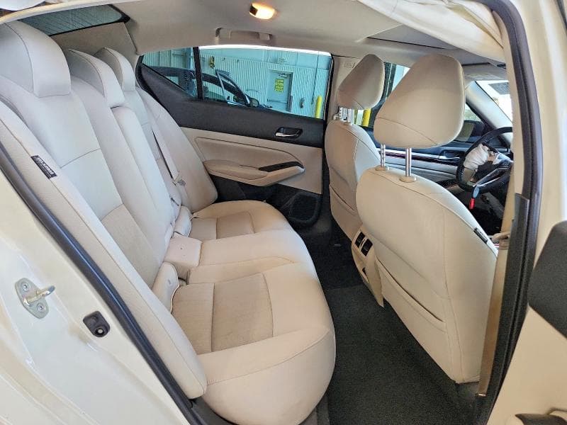 2019 NISSAN ALTIMA SV 10