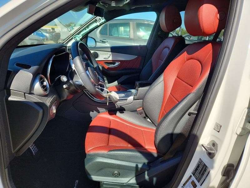 2022 MERCEDES-BENZ GLC 300 7