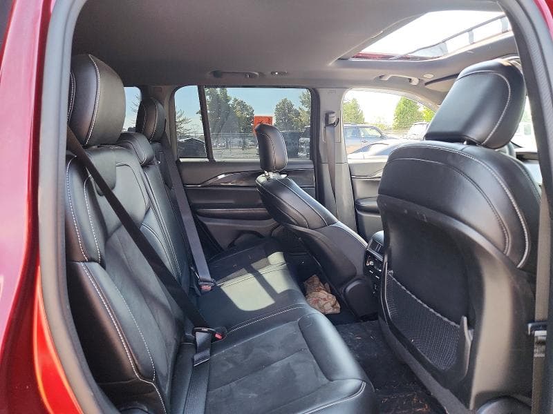 2023 JEEP GRAND CHEROKEE LAREDO 11