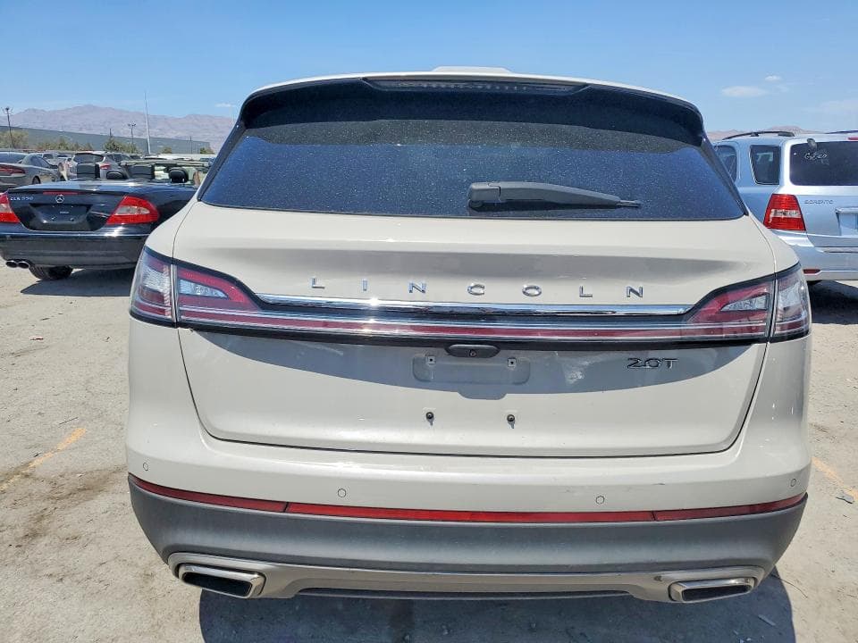 2019 LINCOLN NAUTILUS RESERVE 6