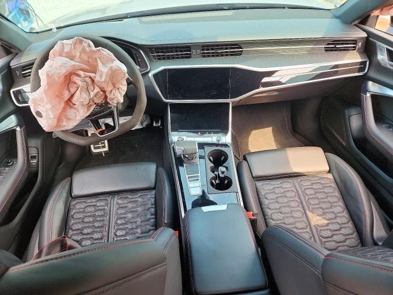 2022 AUDI RS7 8