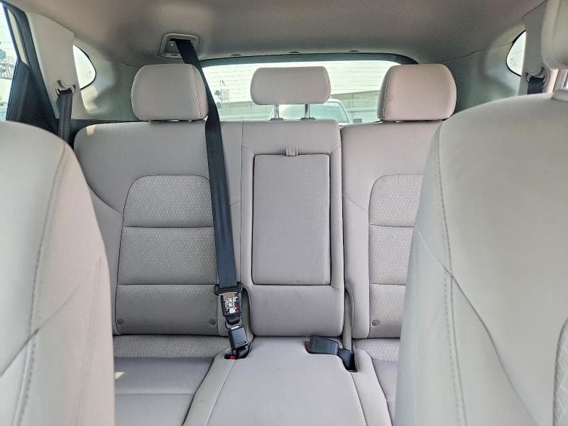 2017 HYUNDAI TUCSON SE 10