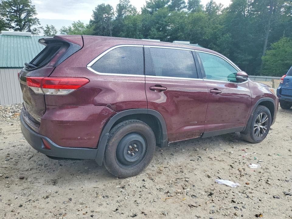 2019 TOYOTA HIGHLANDER LE 3