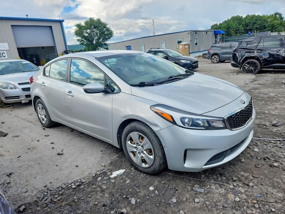 2017 KIA FORTE LX 4