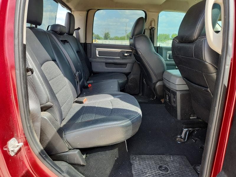 2019 RAM 1500 CLASSIC SLT 10