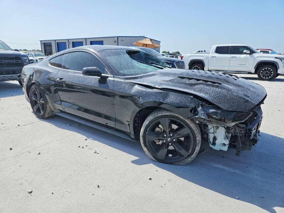 2022 FORD MUSTANG 4
