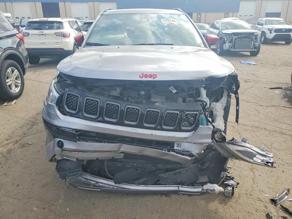 2023 JEEP COMPASS LIMITED 5