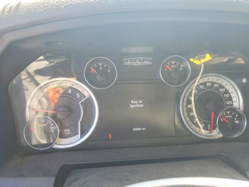 2017 RAM 1500 SLT 9