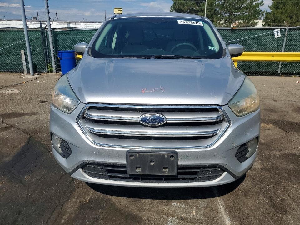 2017 FORD ESCAPE SE 5