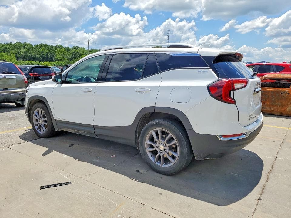 2023 GMC TERRAIN SLT 2