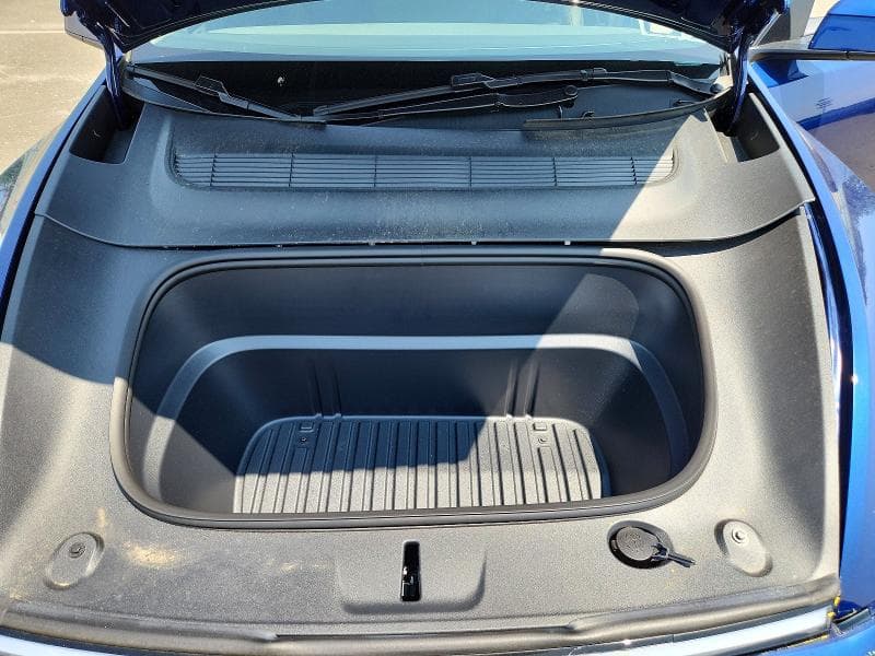 2026 TESLA MODEL Y 12