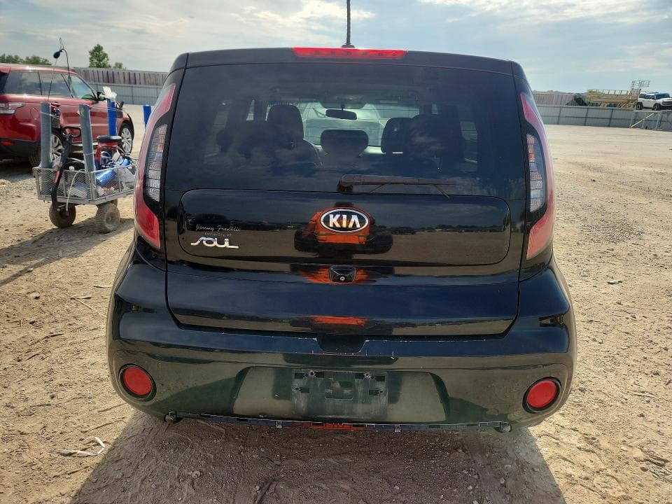 2018 KIA SOUL + 6