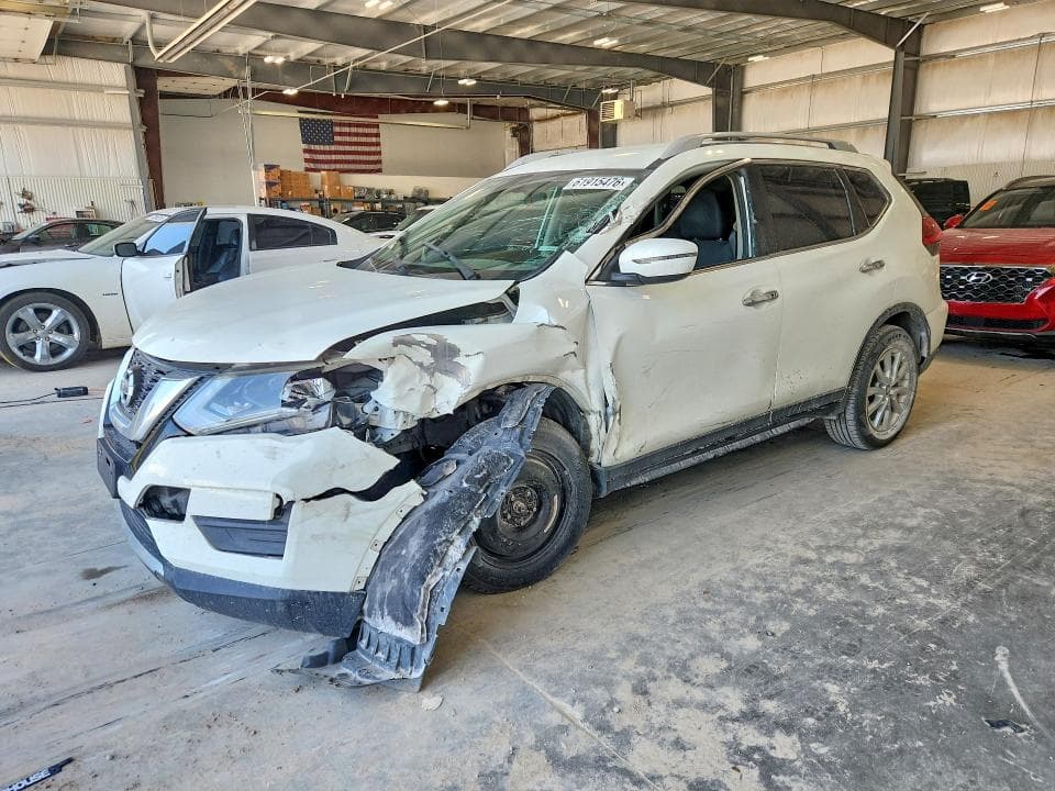 2017 NISSAN ROGUE SV - 1