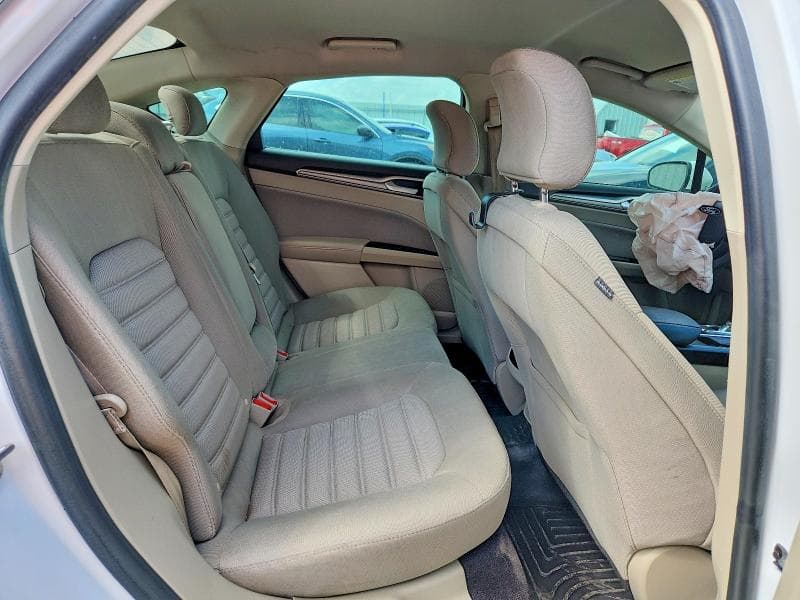 2019 FORD FUSION SE 10