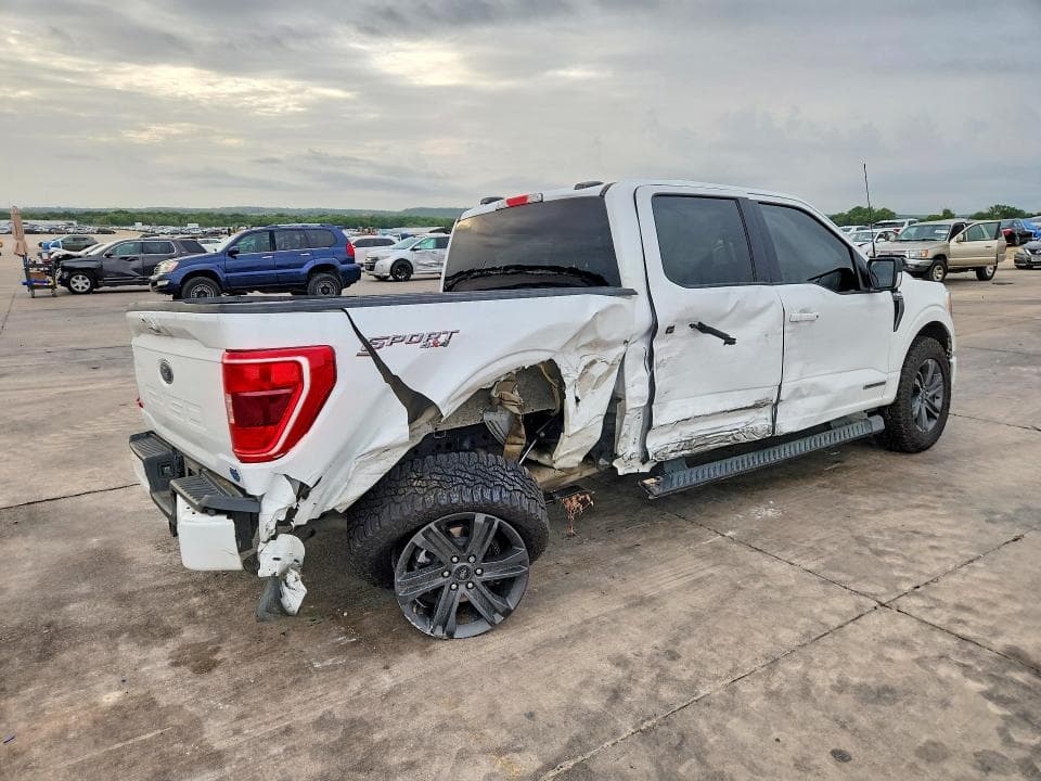 2023 FORD F150 SUPERCREW 3