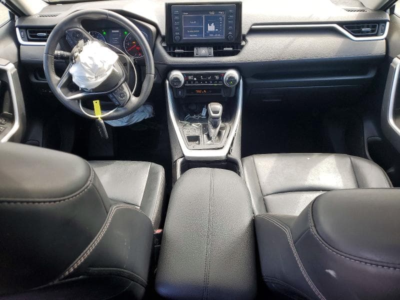 2019 TOYOTA RAV4 XLE PREMIUM 8