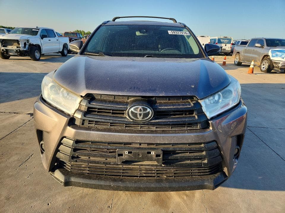 2019 TOYOTA HIGHLANDER SE 5