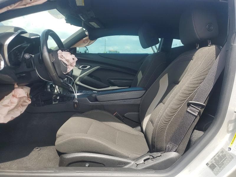2019 CHEVROLET CAMARO LS 7