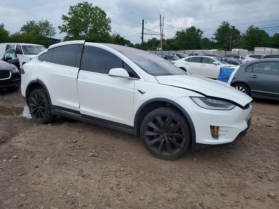 2017 TESLA MODEL X 4
