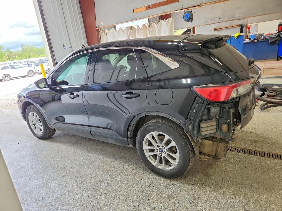 2020 FORD ESCAPE SE 2