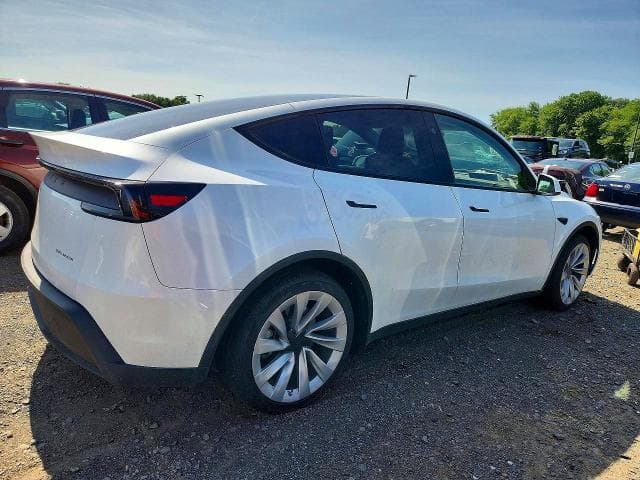 2026 TESLA MODEL Y 3