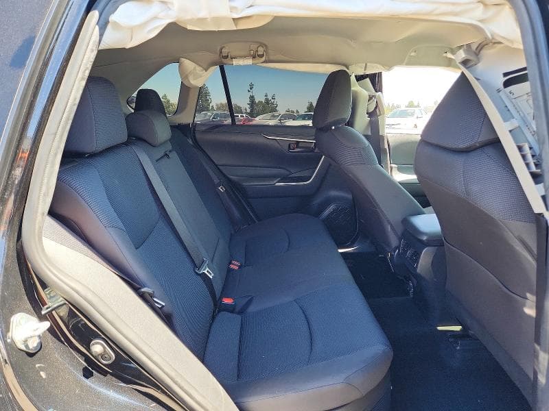 2022 TOYOTA RAV4 LE 10