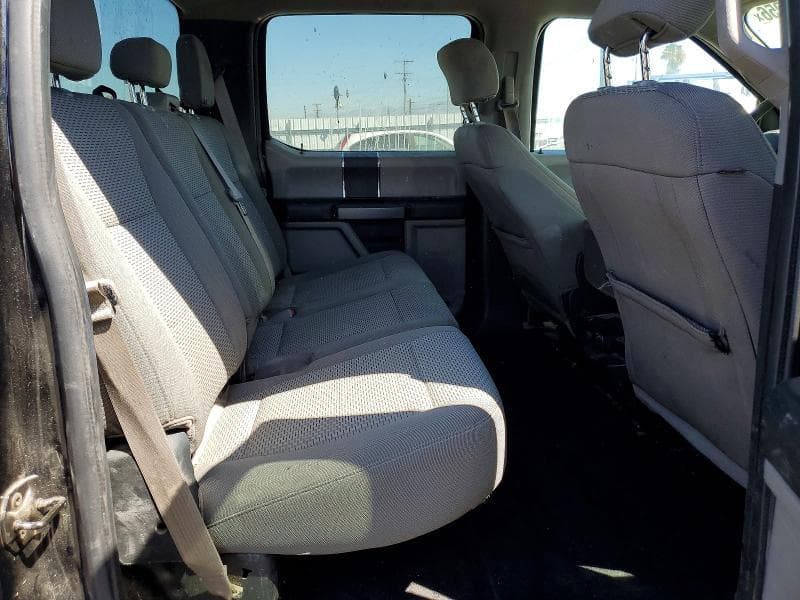 2017 FORD F150 SUPERCREW 10