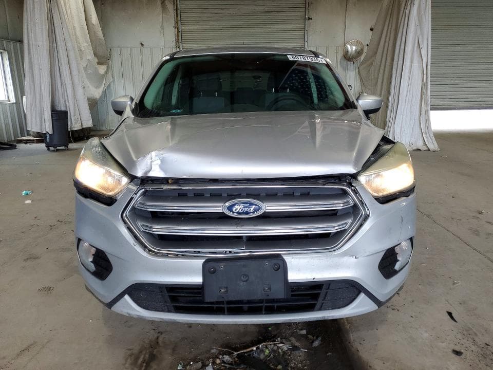 2017 FORD ESCAPE SE 5