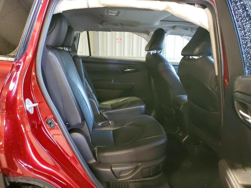 2020 TOYOTA HIGHLANDER HYBRID XLE 11