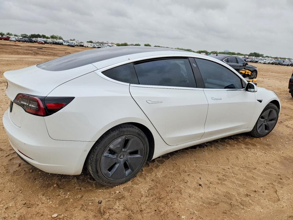 2020 TESLA MODEL 3 3