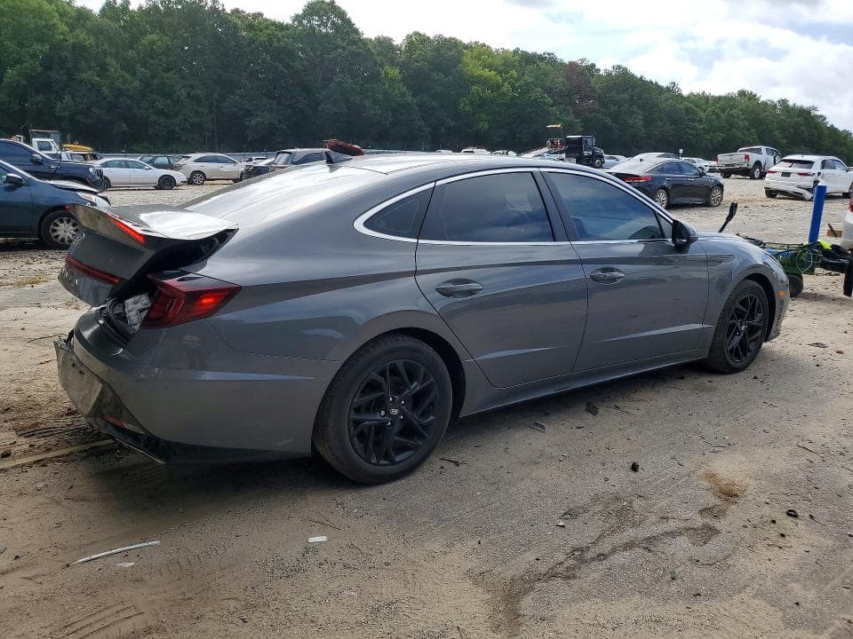2021 HYUNDAI SONATA SEL 3