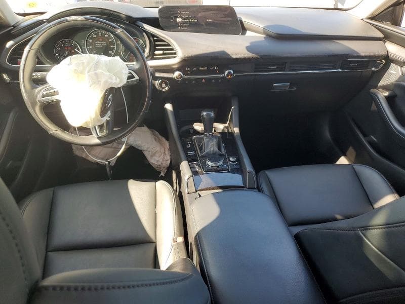2022 MAZDA 3 8