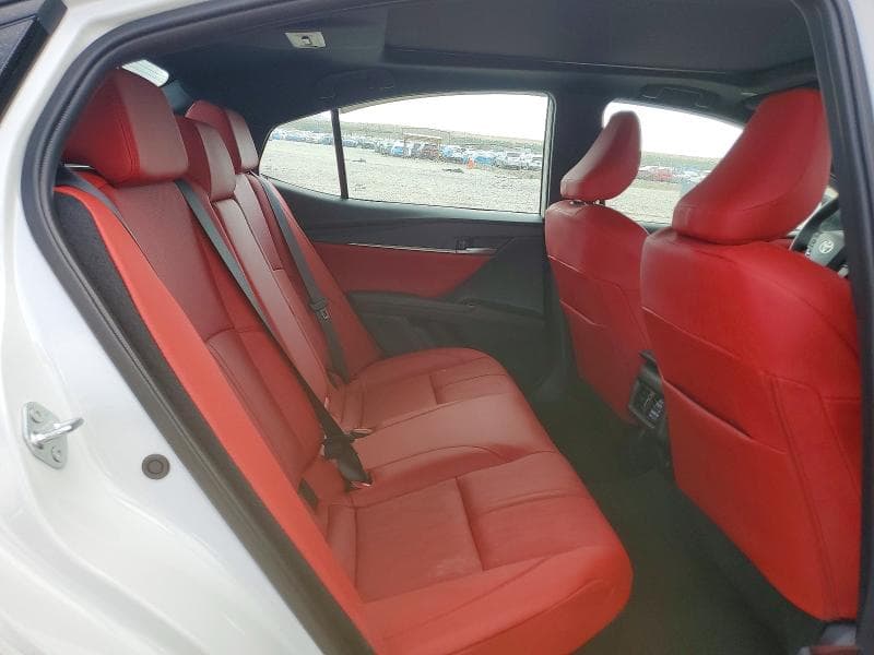 2026 TOYOTA CAMRY XSE 10