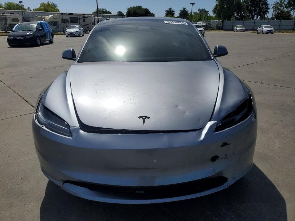2026 TESLA MODEL 3 5