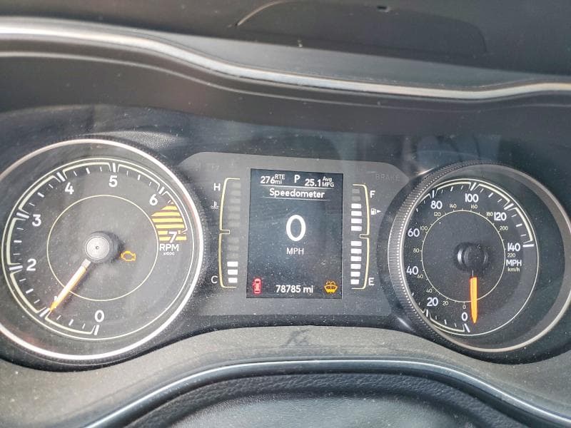 2020 JEEP CHEROKEE LATITUDE PLUS 9