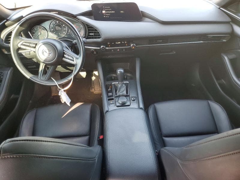 2021 MAZDA 3 SELECT 8