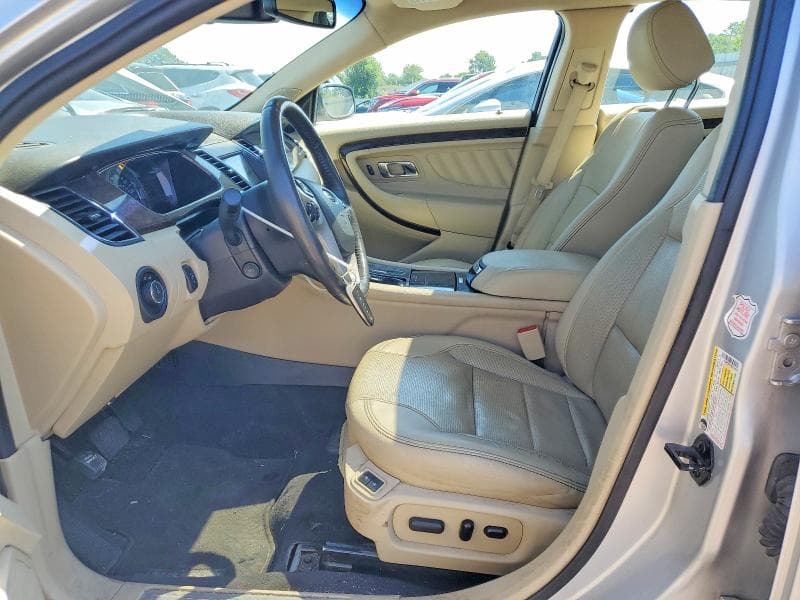 2019 FORD TAURUS LIMITED 7