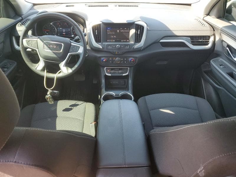 2024 GMC TERRAIN SLE 8
